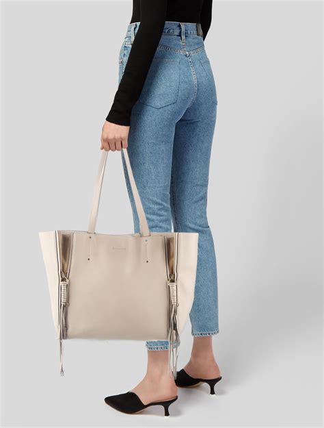 chloe milo tote
